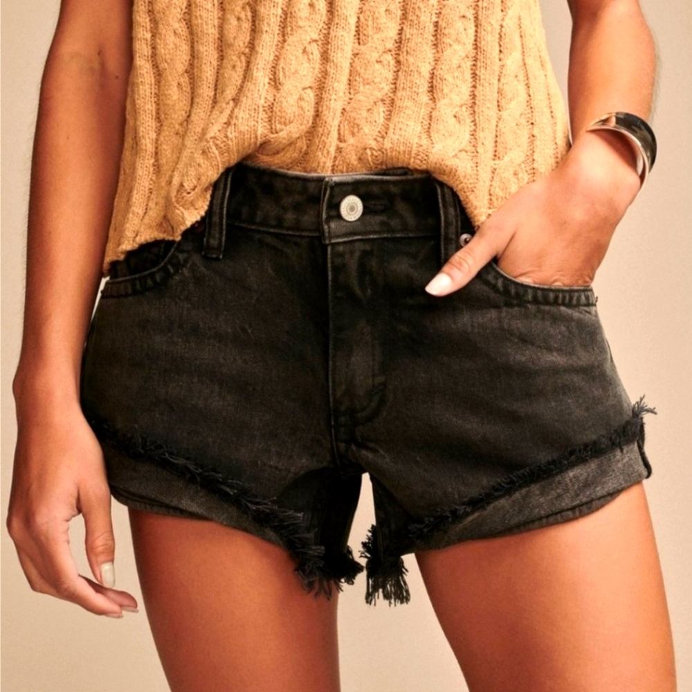 Lucky Brand Low Rise Shorts 6/28